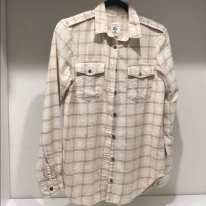 Billabong plaid button down. Beige/gray pattern.